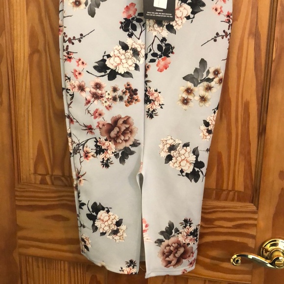 Pretty Little Thing: Floral Midi Dress 👗 *NEW* - Picture 7 of 8